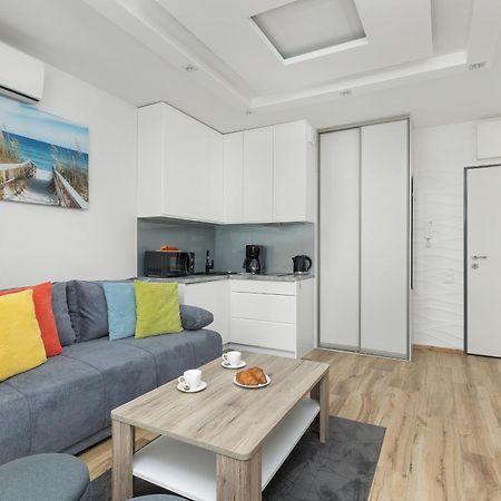 Apartamenty Horyzont Seaview By Rent Like Home Miedzyzdroje Bagian luar foto