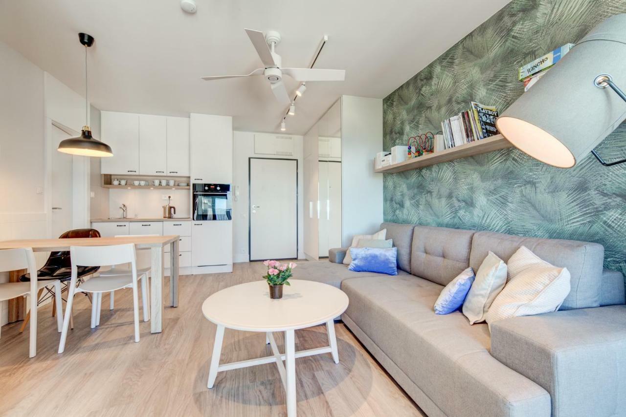 Apartamenty Horyzont Seaview By Rent Like Home Miedzyzdroje Bagian luar foto
